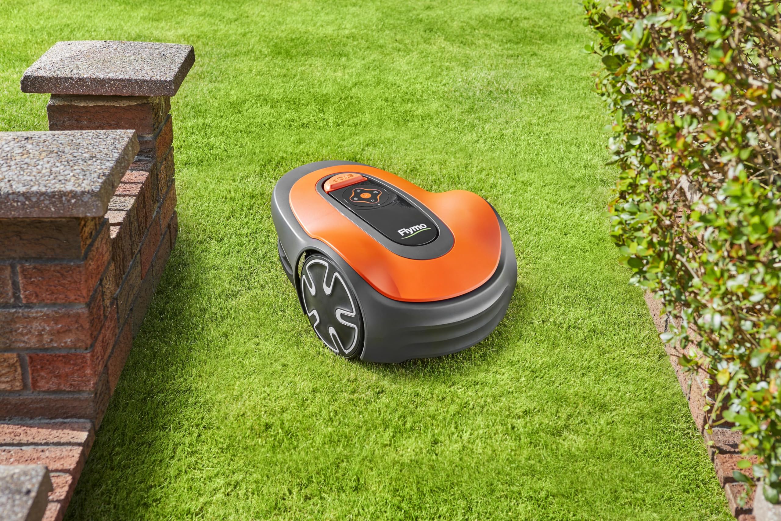 EasiLife GO 400 Robotic Lawn Mower for the perfect manicured lawn. Easy set-up and installation. Convenient app control. Quietly Safely cuts up to sqm, orange and grey, 400m2