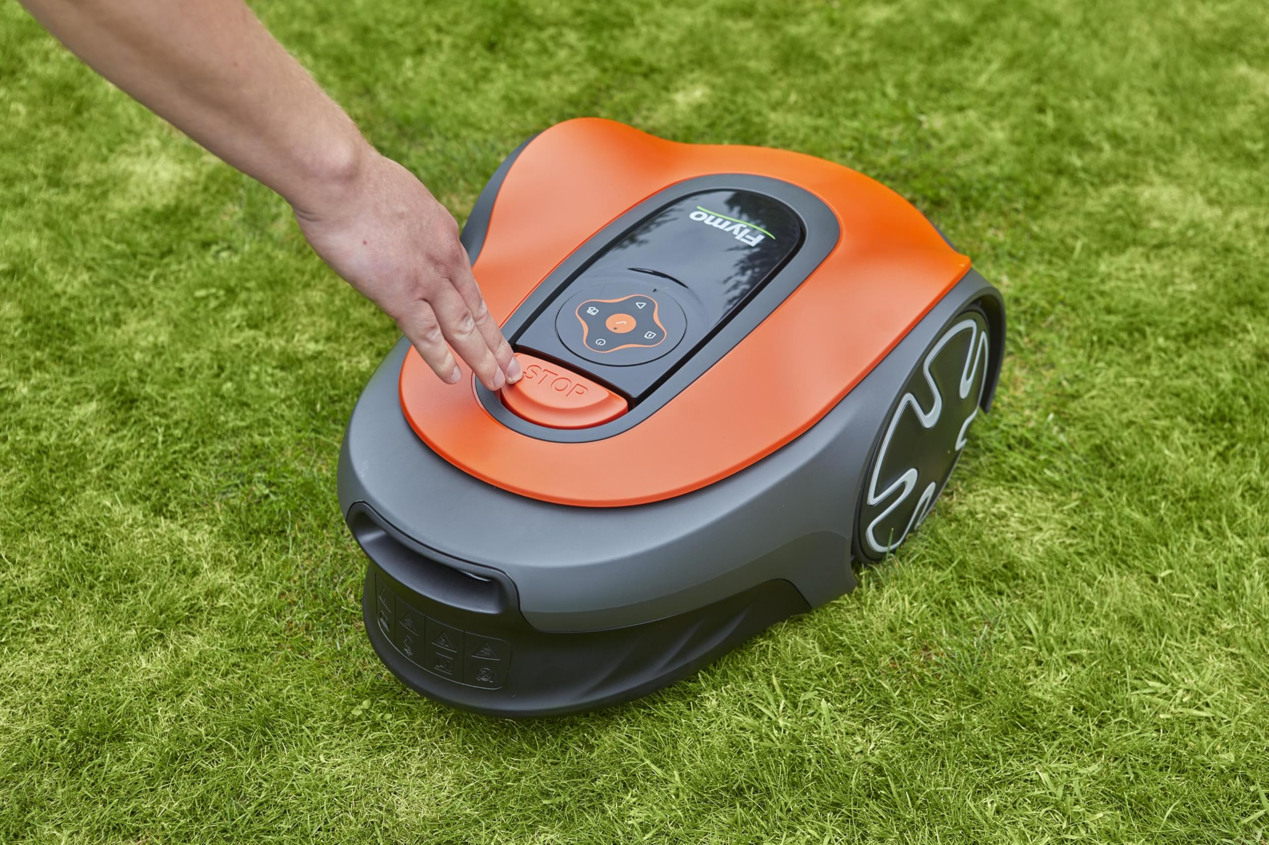 EasiLife GO 400 Robotic Lawn Mower for the perfect manicured lawn. Easy set-up and installation. Convenient app control. Quietly Safely cuts up to sqm, orange and grey, 400m2